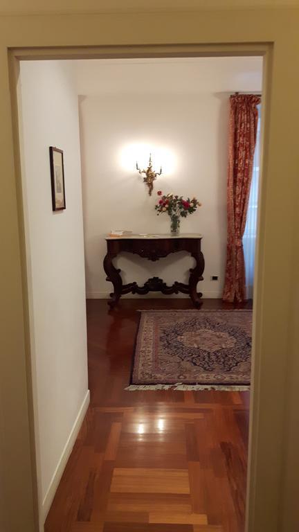 Villa Giulio Caesar à Rome Extérieur photo